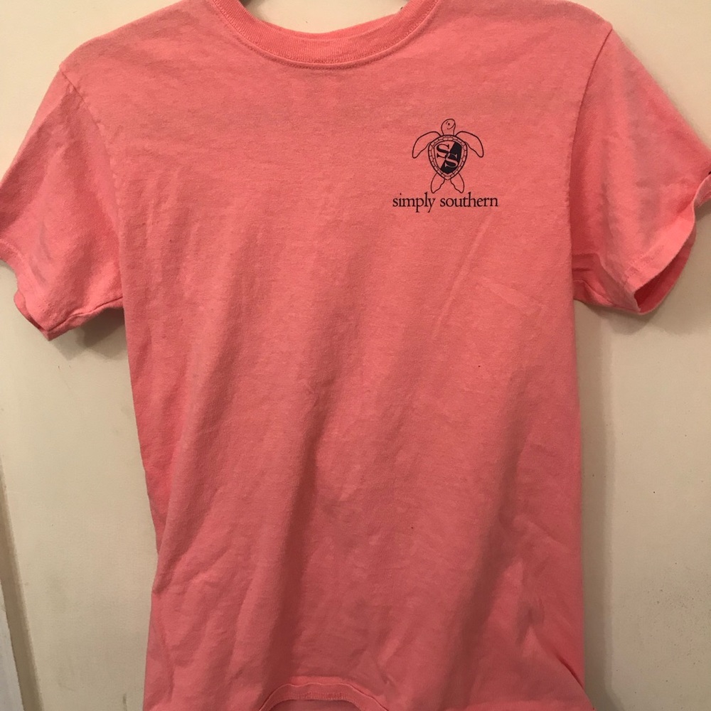Simply southern t shirt size small